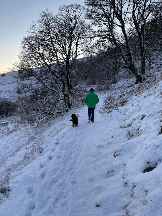 Simon'S Seat View Apartment Скиптън Екстериор снимка