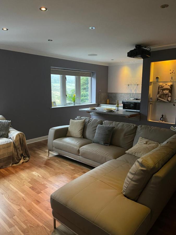 Simon'S Seat View Apartment Скиптън Екстериор снимка