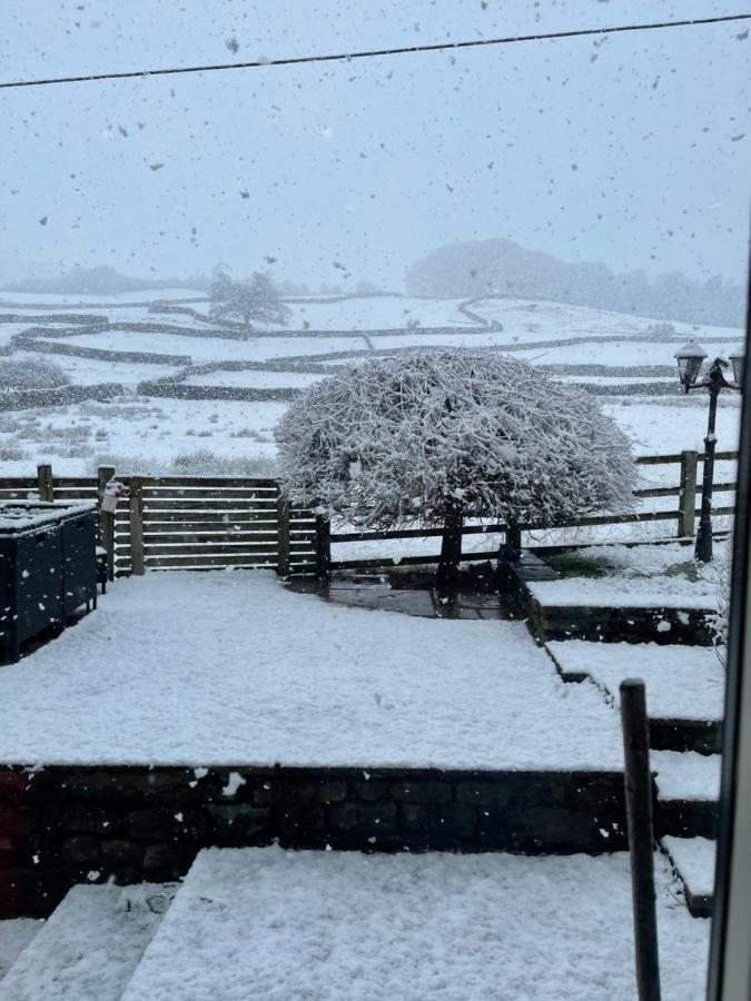 Simon'S Seat View Apartment Скиптън Екстериор снимка